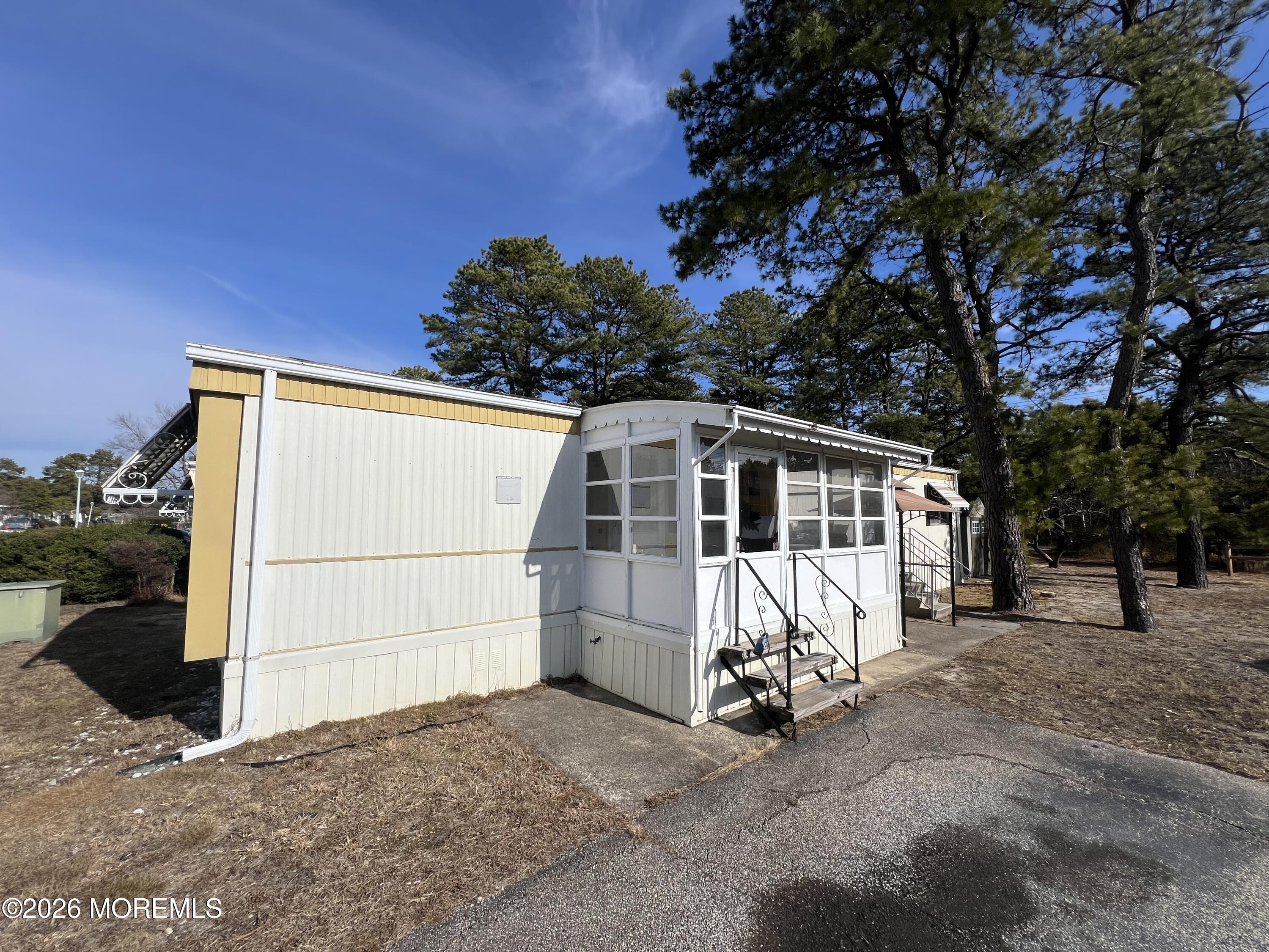 177 Mockingbird Way Whiting, NJ 08759 - Photo 2 of 25 IMG_8374