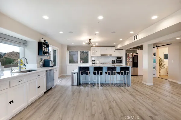 $2,880,000 | 28 Ranchero Road, Bell Canyon, CA 91307