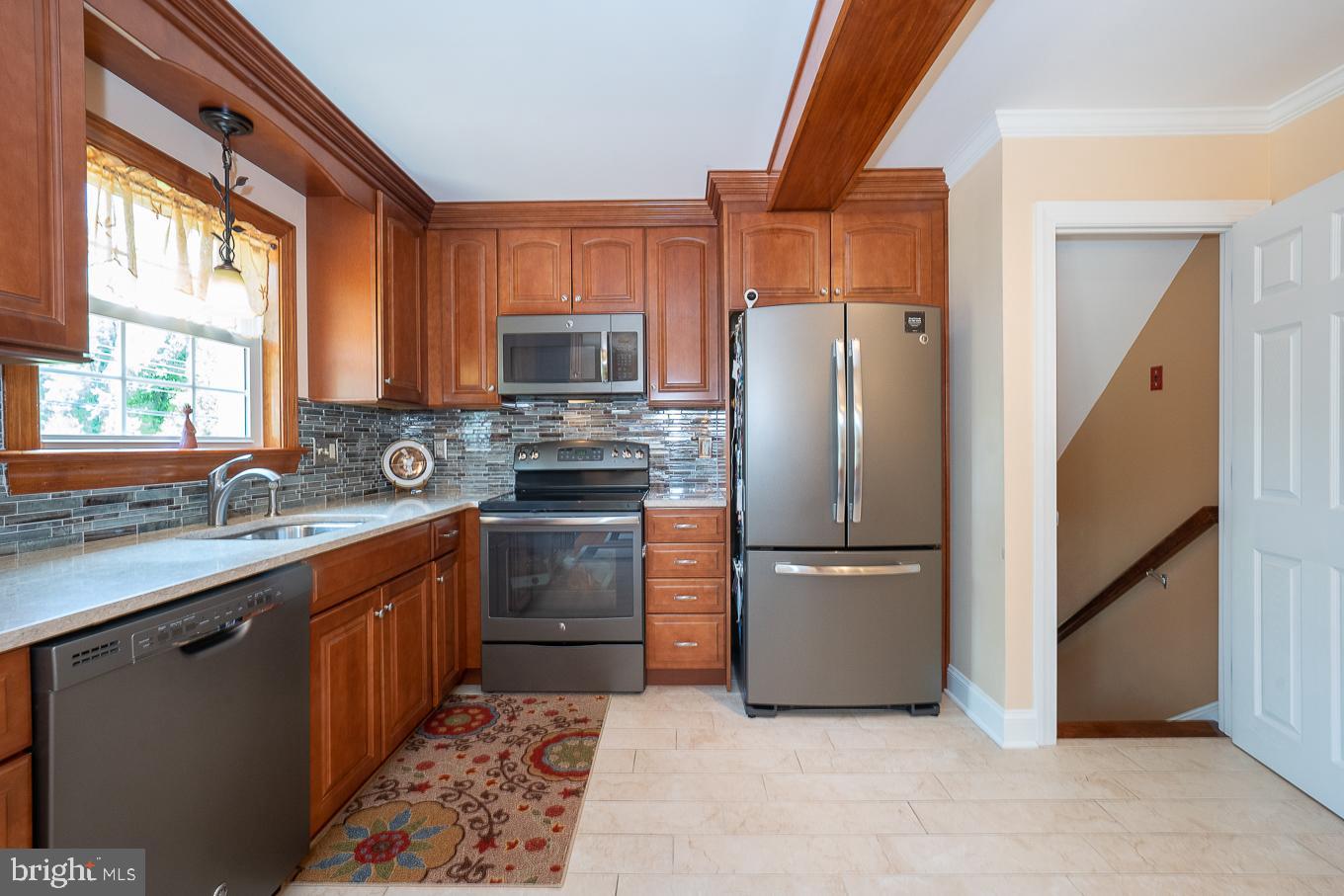 880 Parkwood Road Blue Bell, PA 19422 - Photo 11 of 44