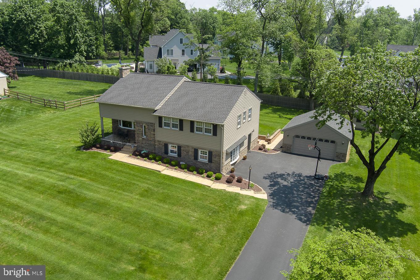 880 Parkwood Road Blue Bell, PA 19422 - Photo 2 of 44