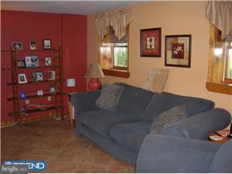1451 Valley Road Coatesville, PA 19320 - Photo 8 of 12 Family Room