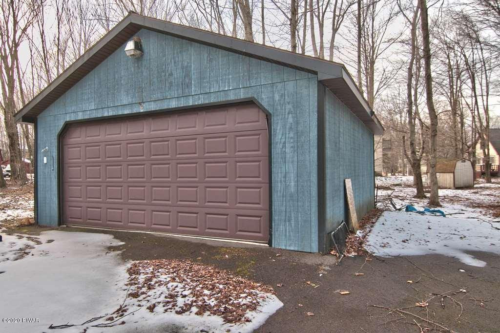 2719 Boulder Road Lake Ariel, PA 18436 - Photo 3 of 84 Garage View