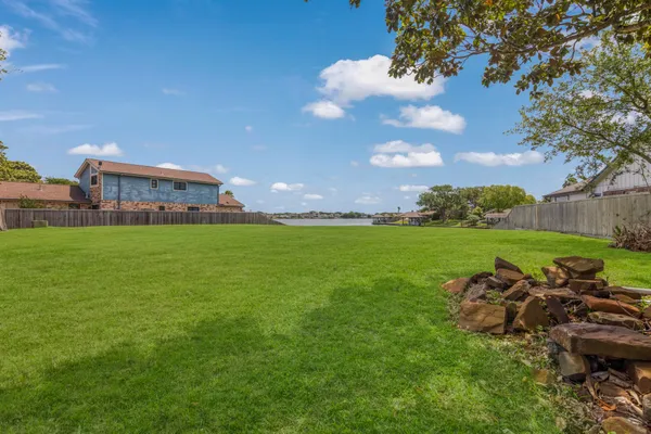$549,000 | 22 Lakeview Drive, Galveston, TX 77554