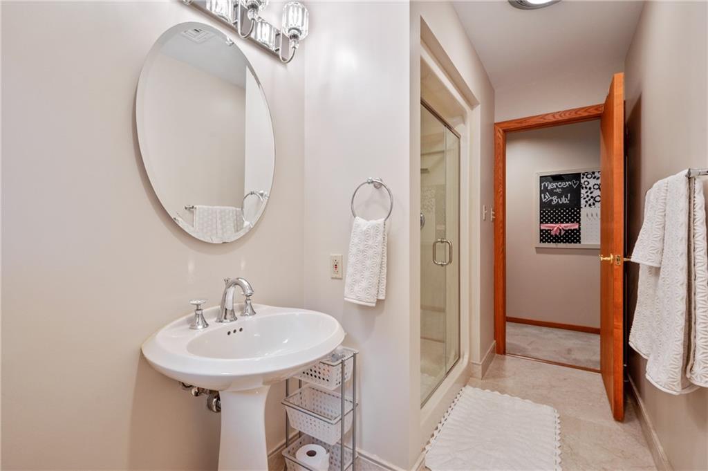 337 Fox Chapel Road Pittsburgh, PA 15238 - Photo 30 of 40