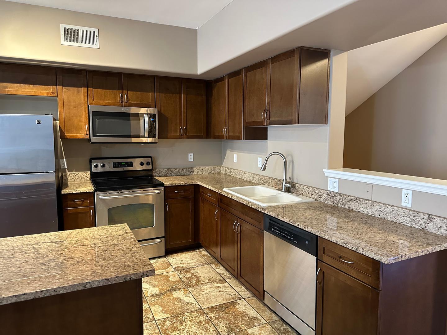 1920 East Bell Road, Unit 1140 Phoenix, AZ 85022 - Photo 21 of 32 Photo #21