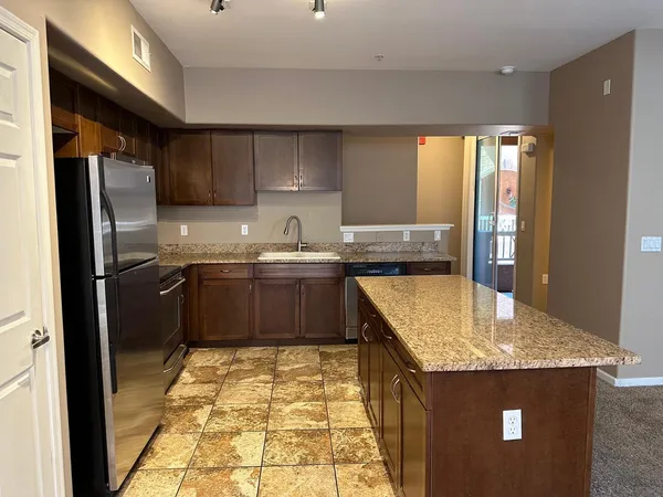 $1,700 | 1920 East Bell Road, Unit 1140, Phoenix, AZ 85022