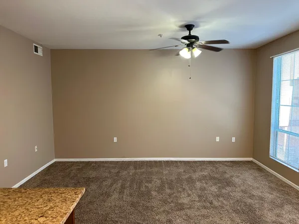 $1,700 | 1920 East Bell Road, Unit 1140, Phoenix, AZ 85022