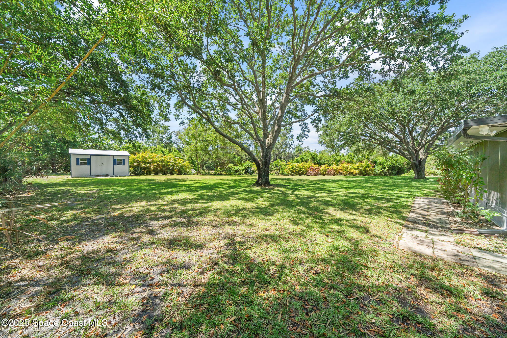 767 Apollo Circle Northeast Palm Bay, FL 32905 - Photo 10 of 37 25-untitled-23