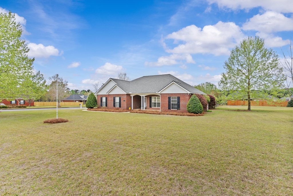 373 Fuller Road Dothan, AL 36301 - Photo 2 of 32 Gallery Image 2