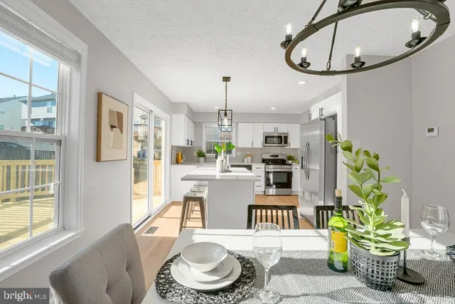 $539,000 | 6705 Huntshire Drive, Elkridge, MD 21075