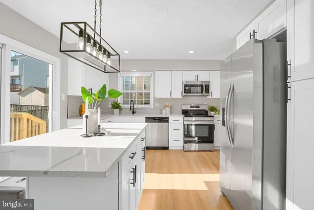 $539,000 | 6705 Huntshire Drive, Elkridge, MD 21075