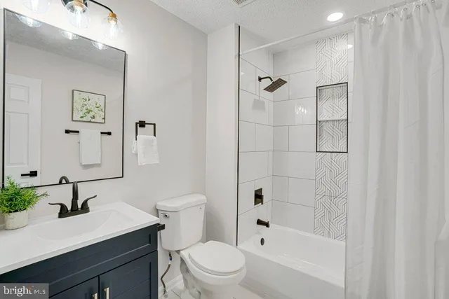 $539,000 | 6705 Huntshire Drive, Elkridge, MD 21075