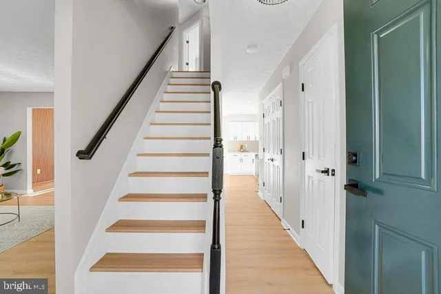 $539,000 | 6705 Huntshire Drive, Elkridge, MD 21075