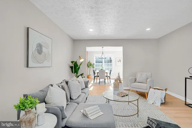 $539,000 | 6705 Huntshire Drive, Elkridge, MD 21075