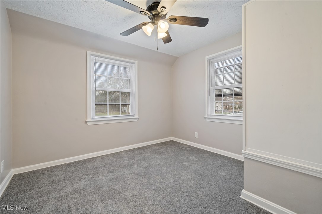 904 Elbon Road Cleveland, OH 44121 - Photo 26 of 49