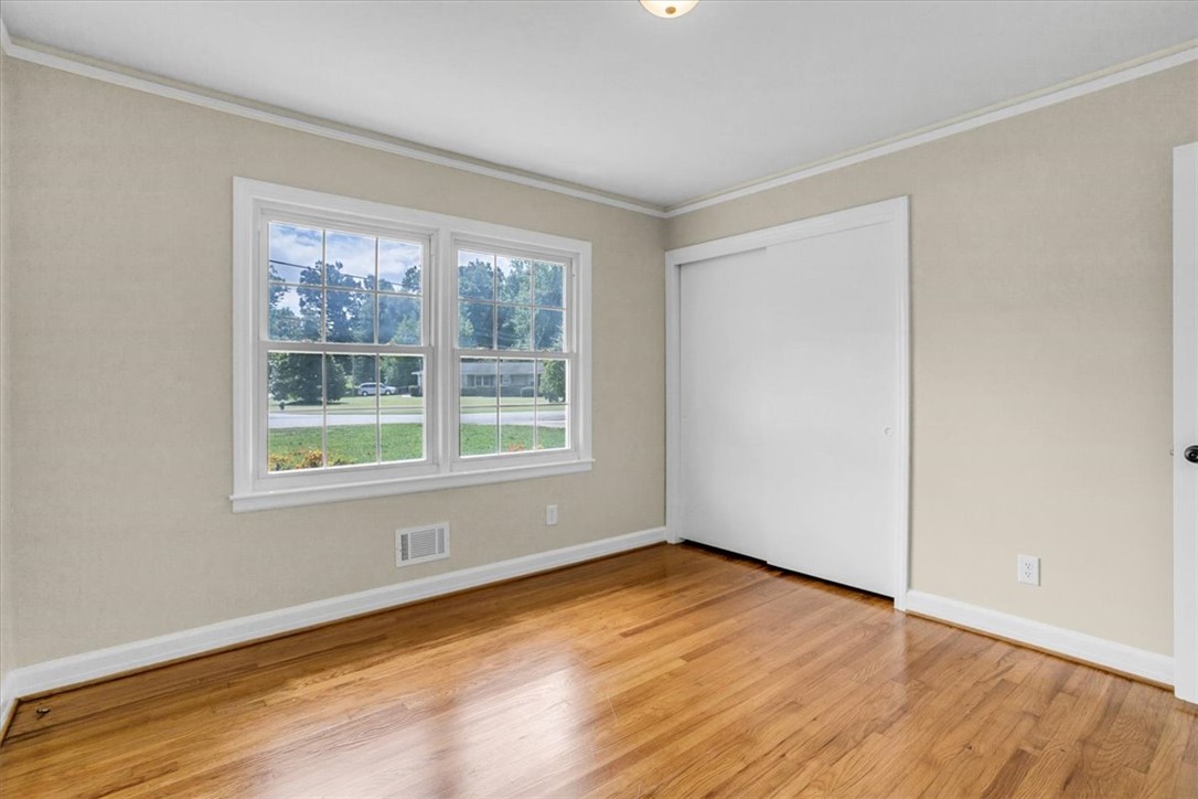 207 Forest Drive Easley, SC 29640 - Photo 18 of 34