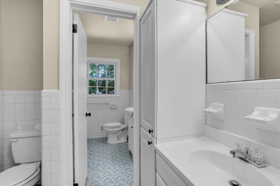 207 Forest Drive Easley, SC 29640 - Photo 19 of 34