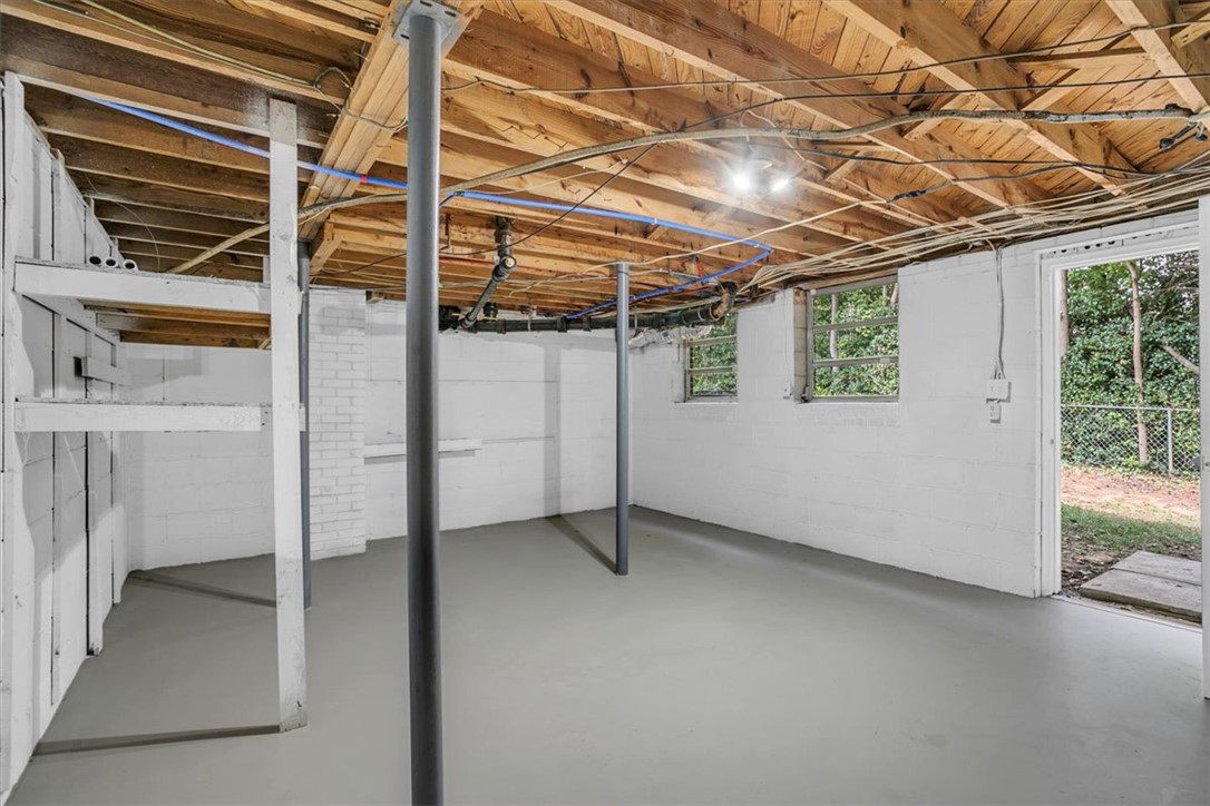 207 Forest Drive Easley, SC 29640 - Photo 30 of 34