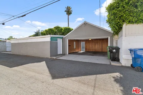 $1,595,000 | 4460 Stansbury Avenue, Sherman Oaks, CA 91423