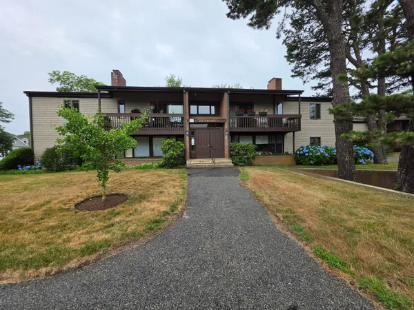 $425,000 | 58 Old Colony Way, Unit A, Orleans, MA 02653