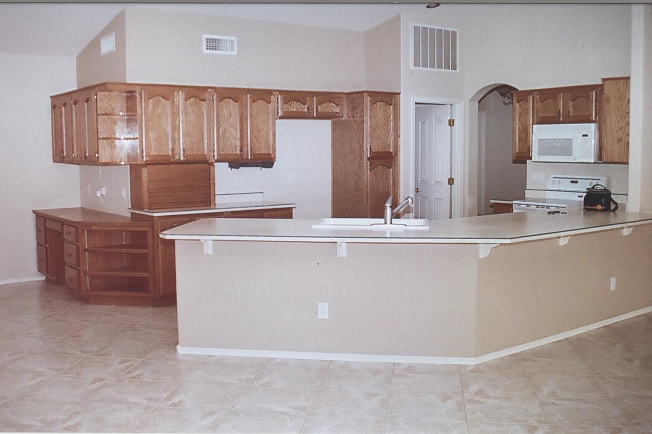 14903 Piccadilly Road Goodyear, AZ 85395 - Photo 13 of 16 Kitchen view