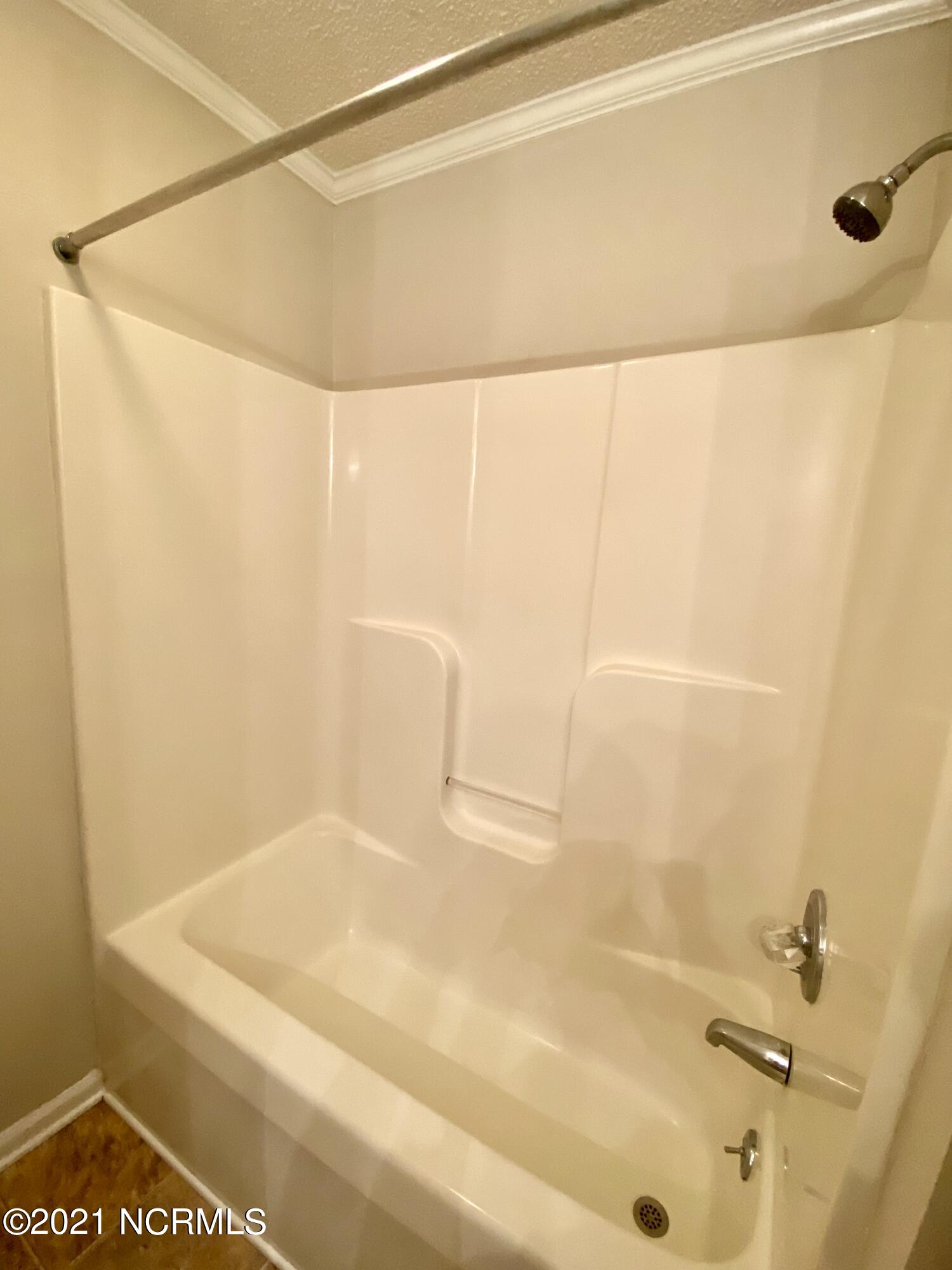 1025 Spring Forest Road, Unit E6 Greenville, NC 27834 - Photo 16 of 16 IMG_1740