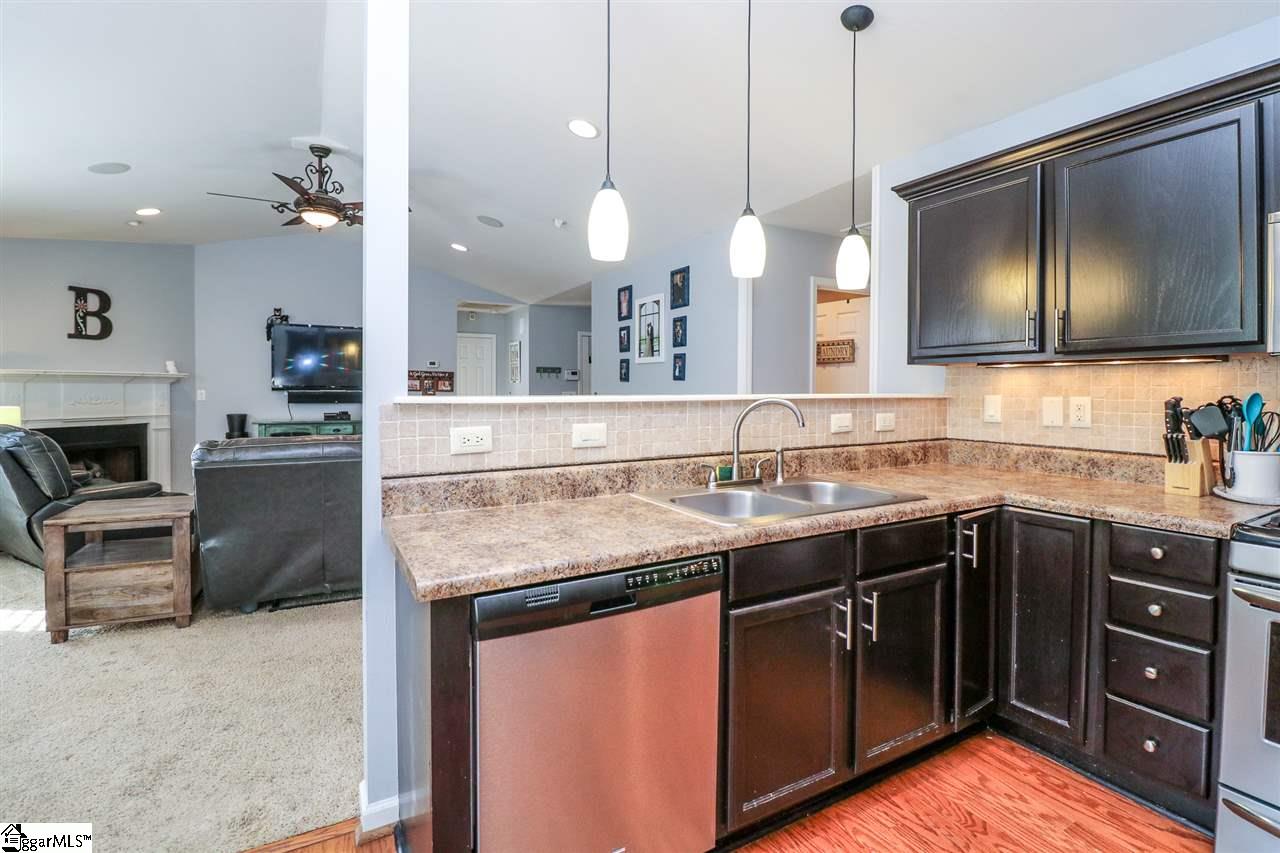 26 Rustcraft Drive Greer, SC 29651 - Photo 12 of 33 Gallery Image 12
