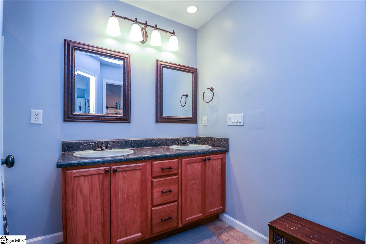 26 Rustcraft Drive Greer, SC 29651 - Photo 19 of 33 Gallery Image 19