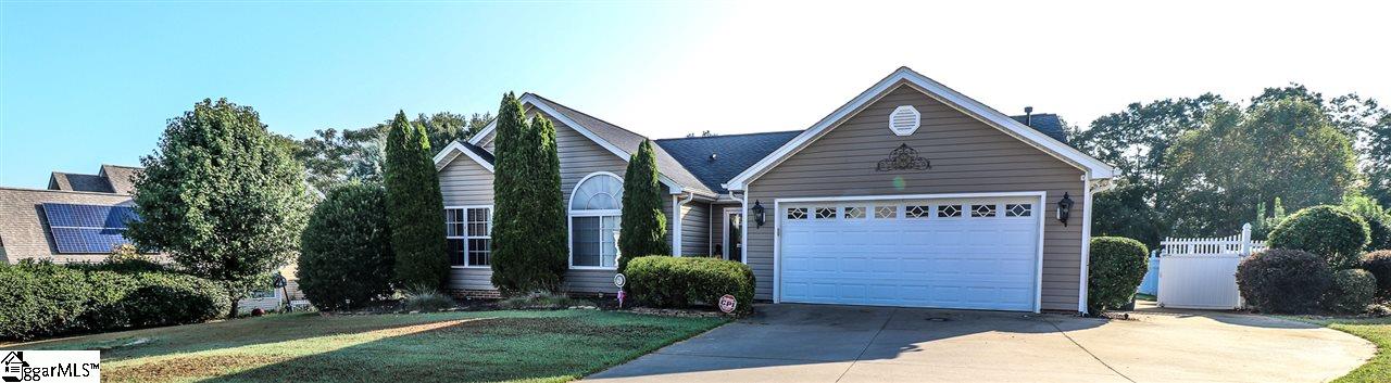 26 Rustcraft Drive Greer, SC 29651 - Photo 3 of 33 Gallery Image 3