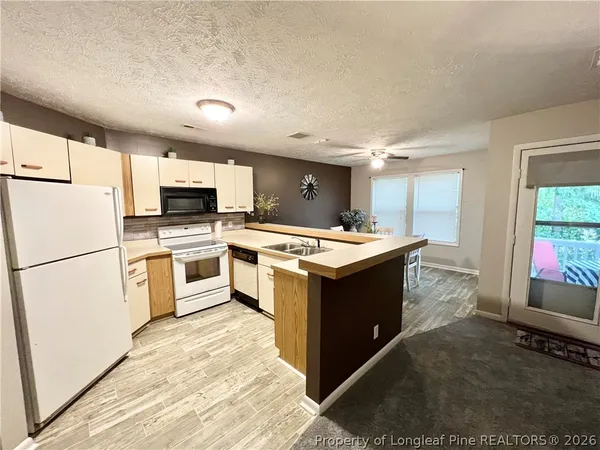 $900 | 6792 Willowbrook Drive, Unit 11, Fayetteville, NC 28314