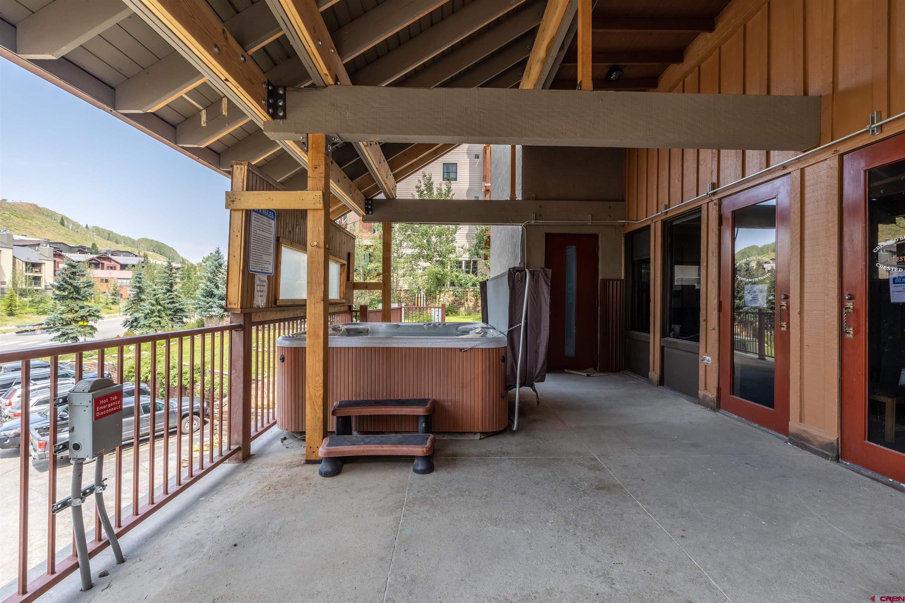 11 Emmons Road, Unit 433 Crested Butte, CO 81225 - Photo 18 of 32 a view of an empty room with a balcony