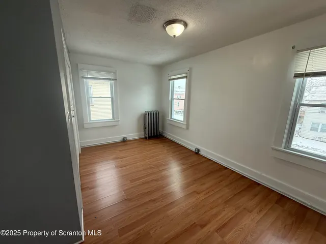 $1,500 | 417 Willow Street, Scranton, PA 18505