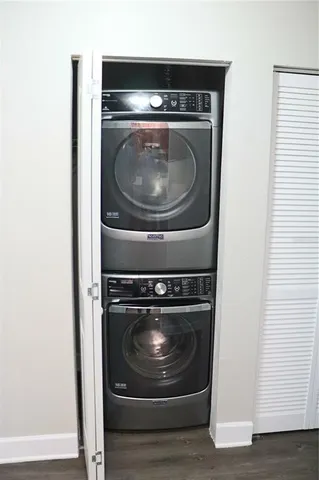a close up view of washer and dryer