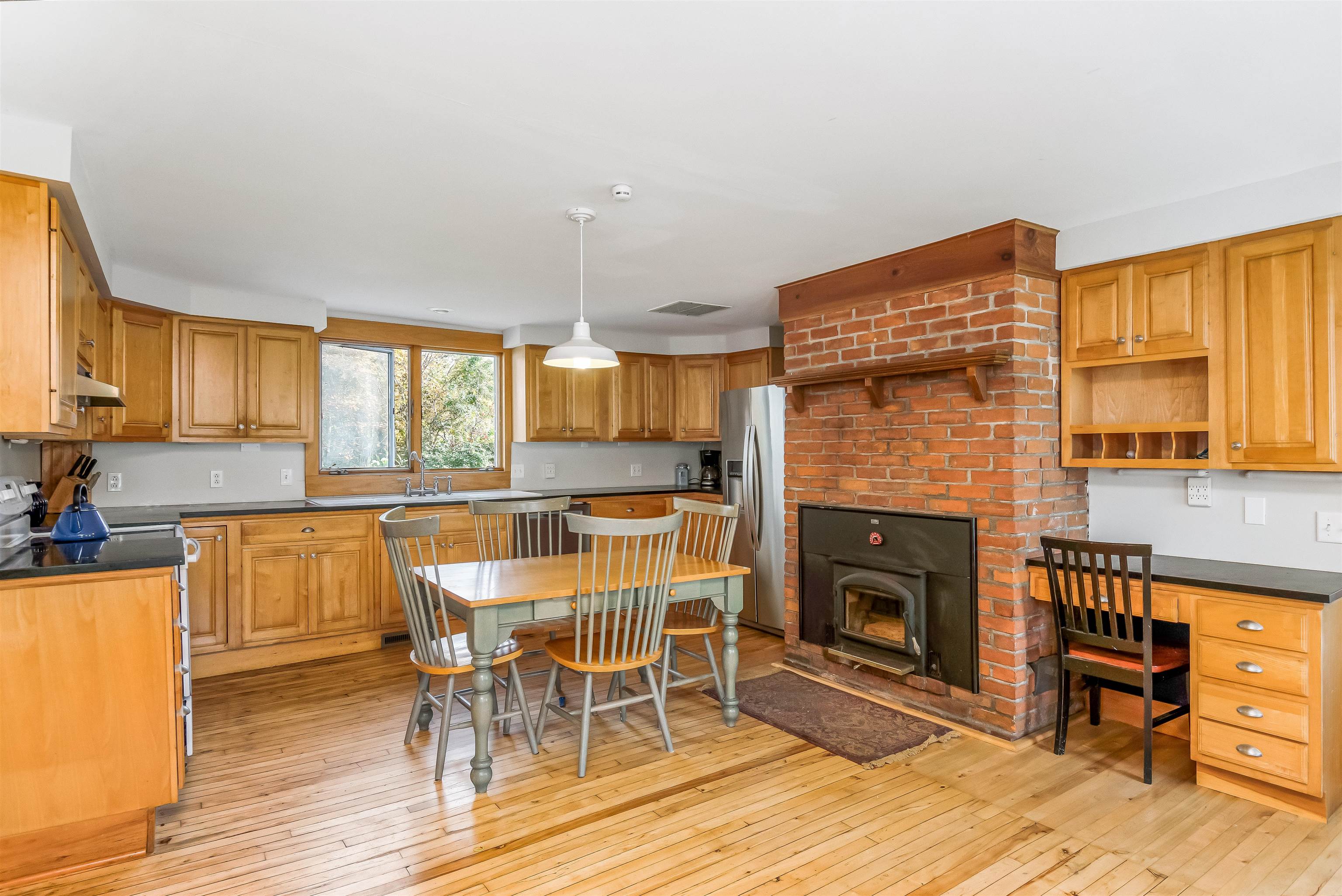 137 River Road Underhill, VT 05489 - Photo 3 of 40