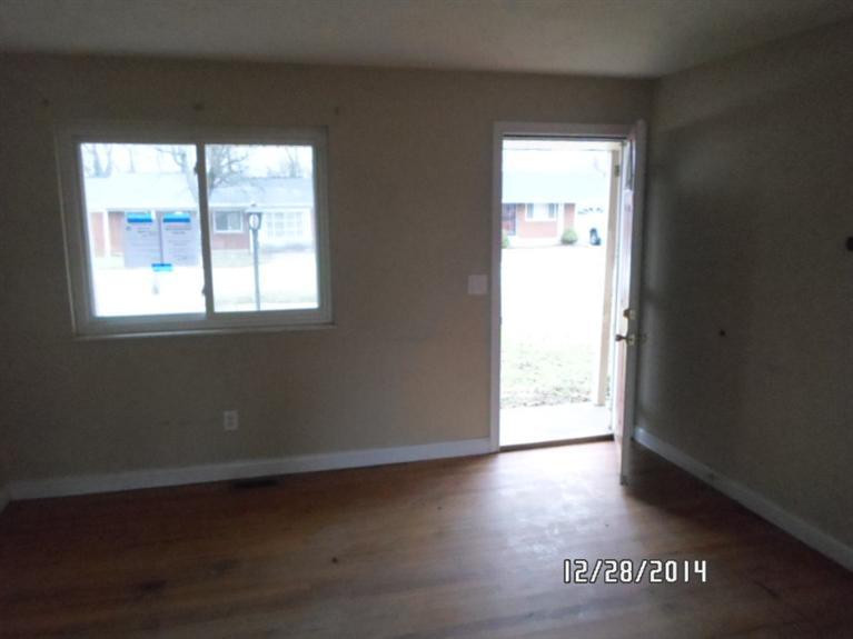 3735 Autumn Road Elsmere, KY 41018 - Photo 2 of 10 Gallery Image 2