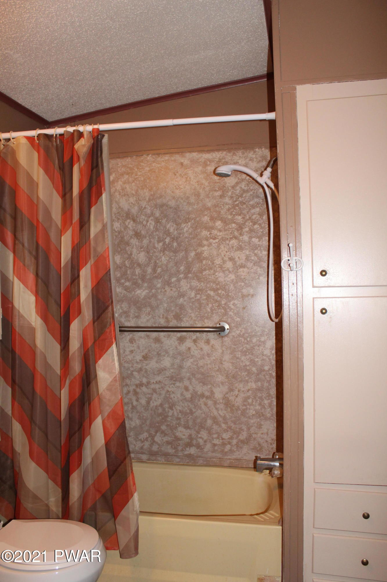 103 Springbrook Lane Greentown, PA 18426 - Photo 7 of 26