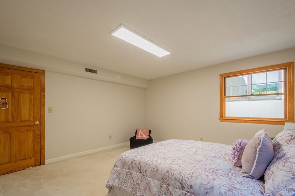 48 Baskin Road Lexington, MA 02421 - Photo 27 of 42 Gallery Image 27