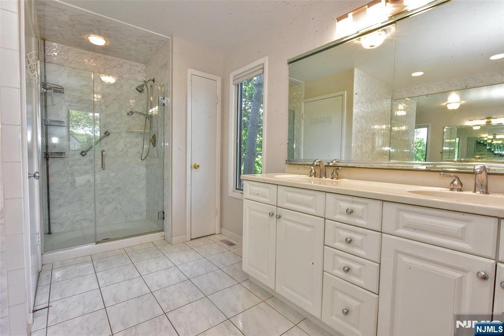 143 Fisher Road Mahwah, NJ 07430 - Photo 21 of 50