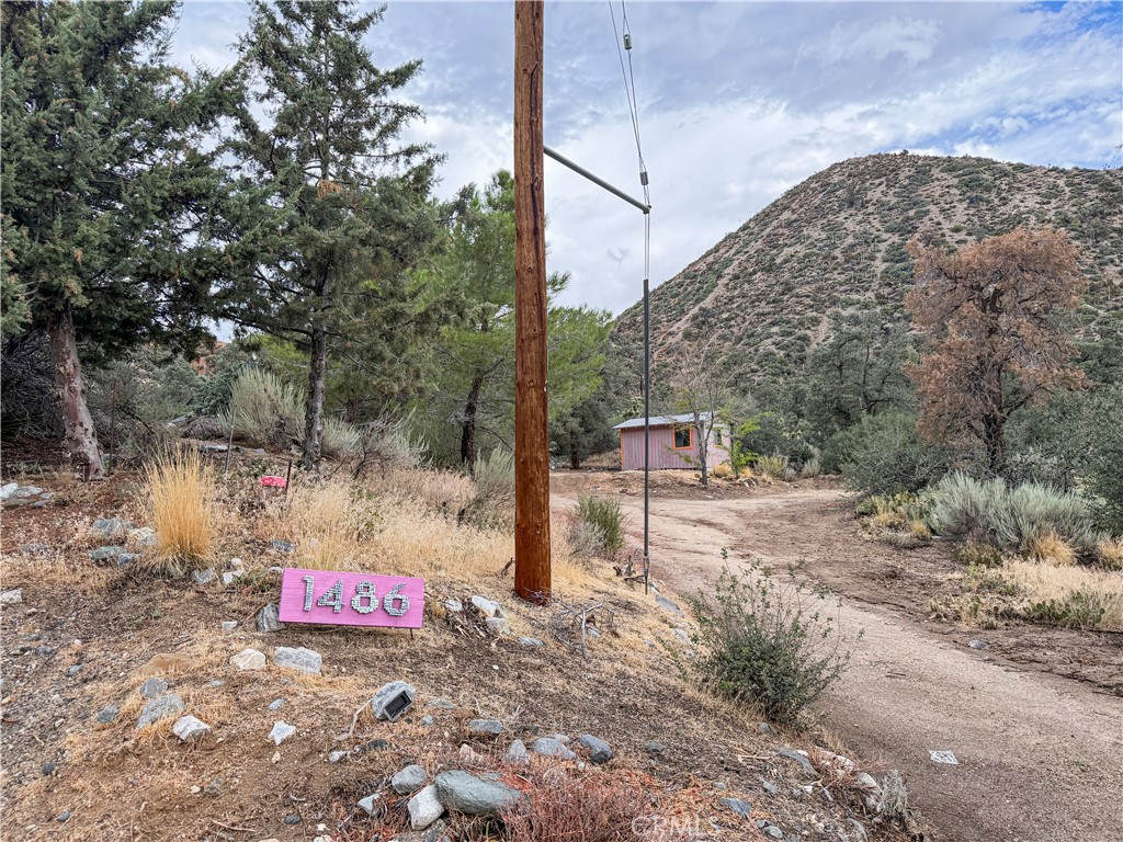 1486 Desert Front Road Pinon Hills, CA 92372 - Photo 5 of 20 Gallery Image 5