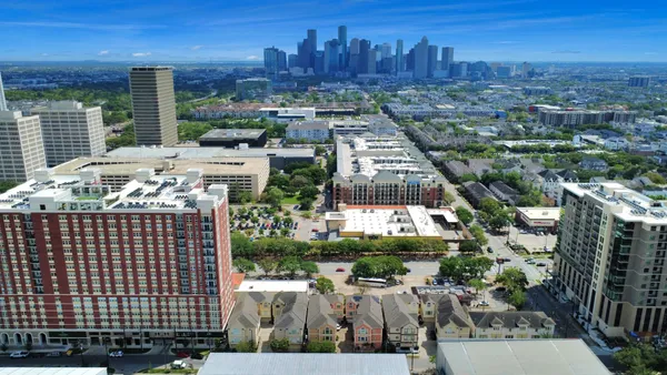 $3,100 | 825 Rosine Street, Houston, TX 77019