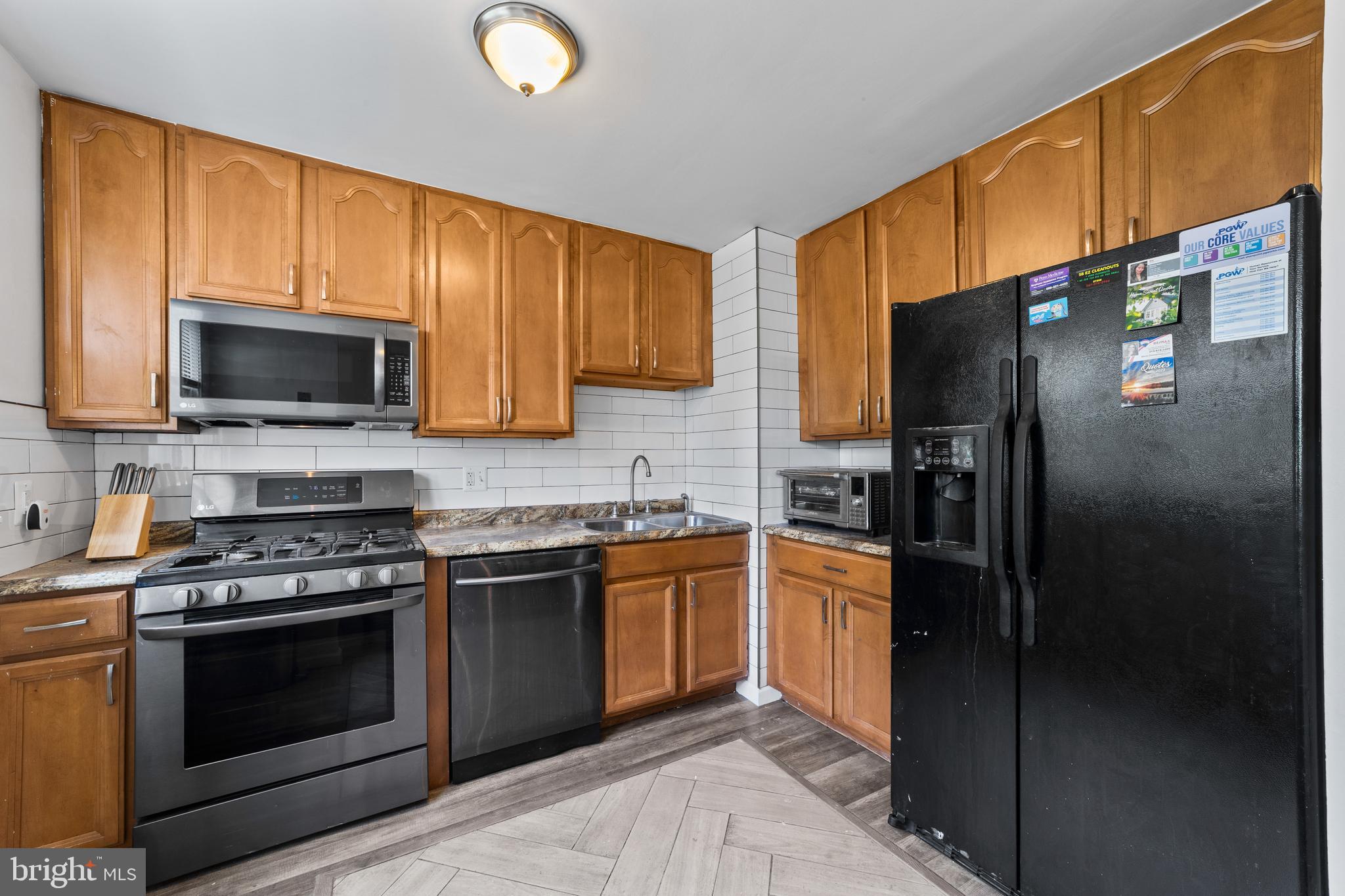 12209 Aster Road Philadelphia, PA 19154 - Photo 15 of 25