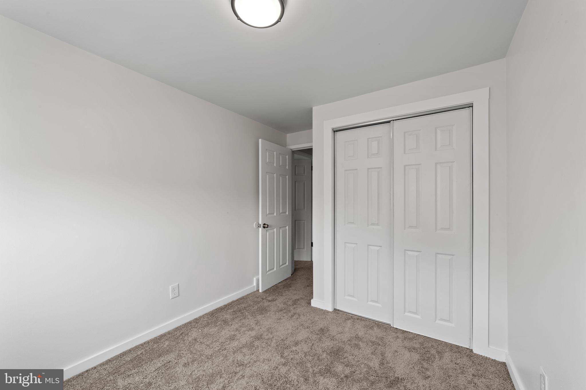 12209 Aster Road Philadelphia, PA 19154 - Photo 17 of 25