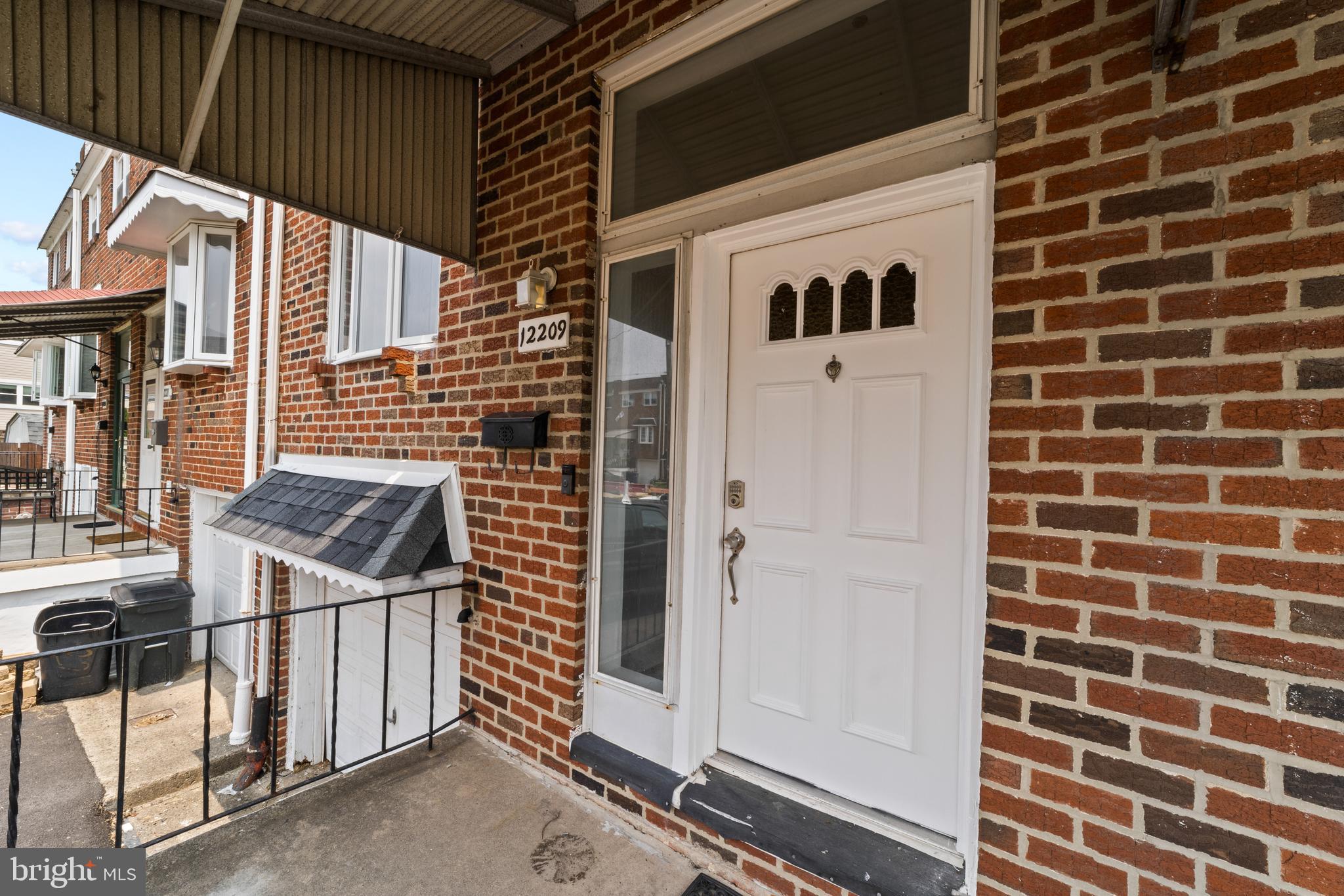 12209 Aster Road Philadelphia, PA 19154 - Photo 3 of 25