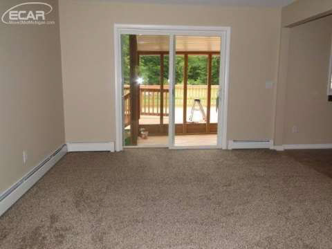 13254 North Clio Road Clio, MI 48420 - Photo 7 of 24 20443770-6.JPG