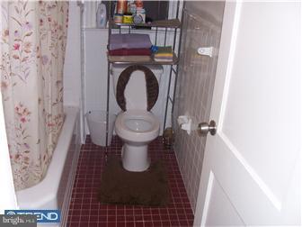 1622 Murdoch Road Philadelphia, PA 19150 - Photo 12 of 12 Bathroom
