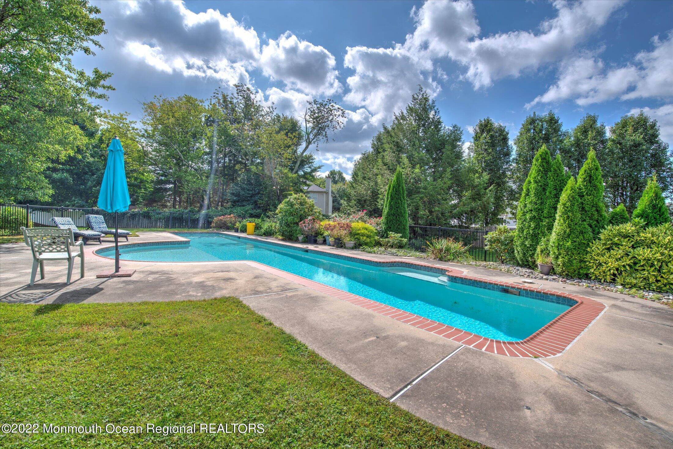 10 MacIntosh Court Jackson, NJ 08527 - Photo 44 of 49 44-BACK YARD