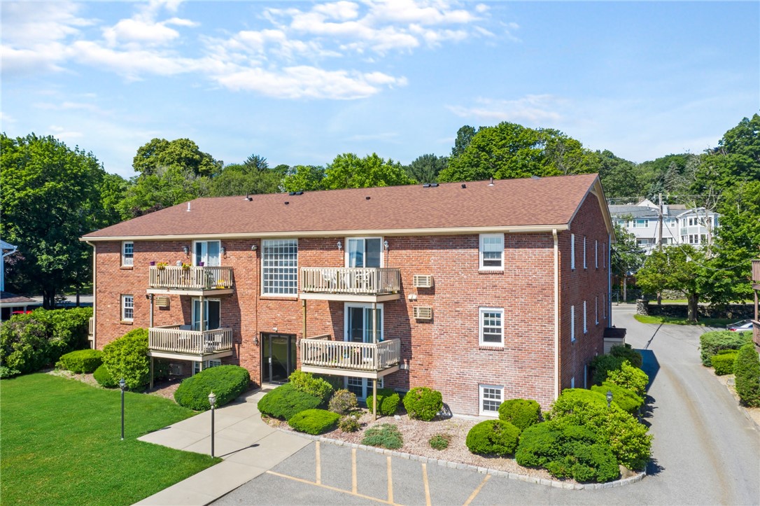 4080 Post Road, Unit 3 Warwick, RI 02886 - Photo 4 of 9