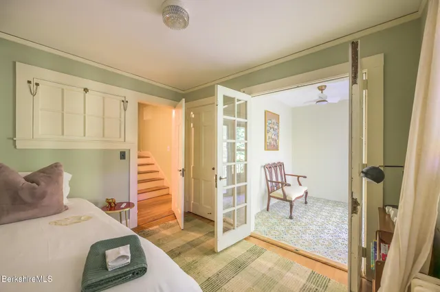 a view of a livingroom with furniture window and outside view