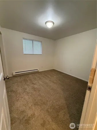 $2,595 | 3717 Lincoln Way, Unit A, Lynnwood, WA 98087