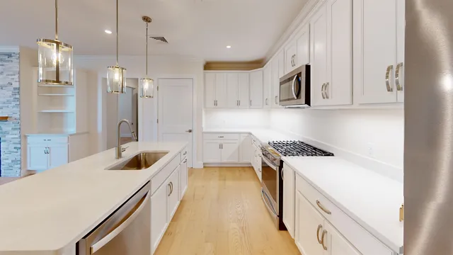 $715,092 | 1 Longview Drive, Unit 205, Atkinson, NH 03811